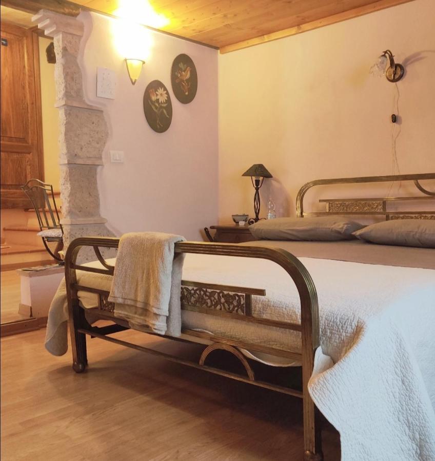 4 Assi Apartman Pitigliano Kültér fotó